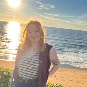 Meet your Posher, Maya